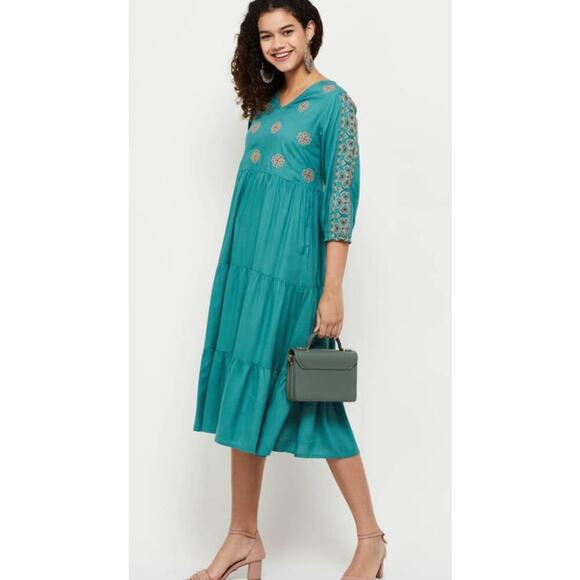Max Women’s Embroidered Teal Boho Midi Dress size Medium - Picture 1 of 11